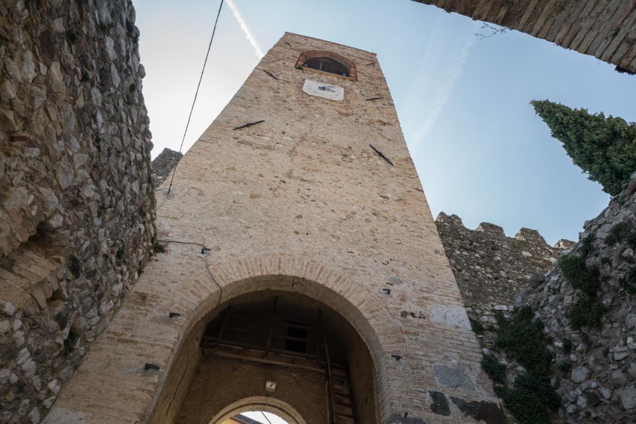 Moniga del Garda Gardappartamenti Castle Bell מראה חיצוני תמונה